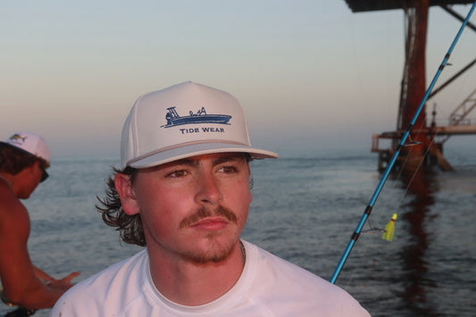 From Skiff to Shore: How Tide Wear Captures the Southern Saltwater Life